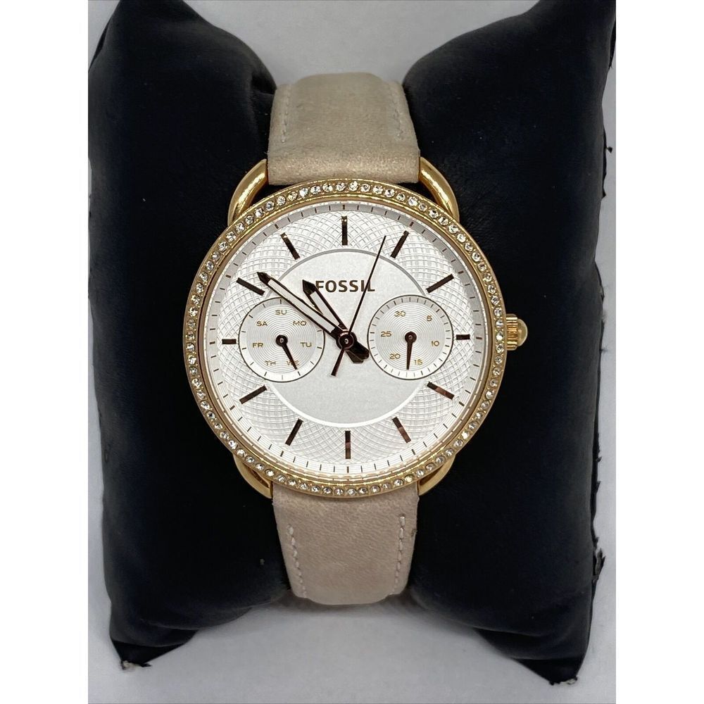 Fossil Tailor ES4393 Women's Nude Leather Analog Dial Quartz Wrist Watch VK241